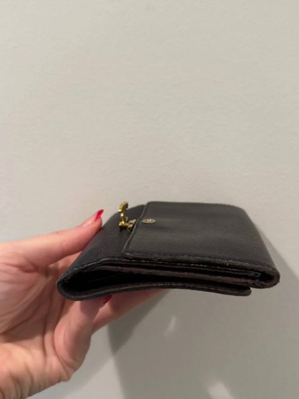 Vintage Chanel Black Caviar Leather CC Logo Compact Wallet Made in Italy - Picture 2 of 6